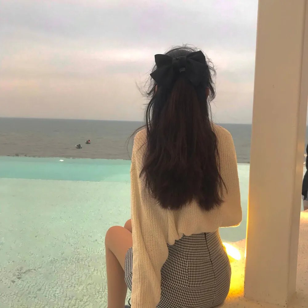 野侠游鸾 海报